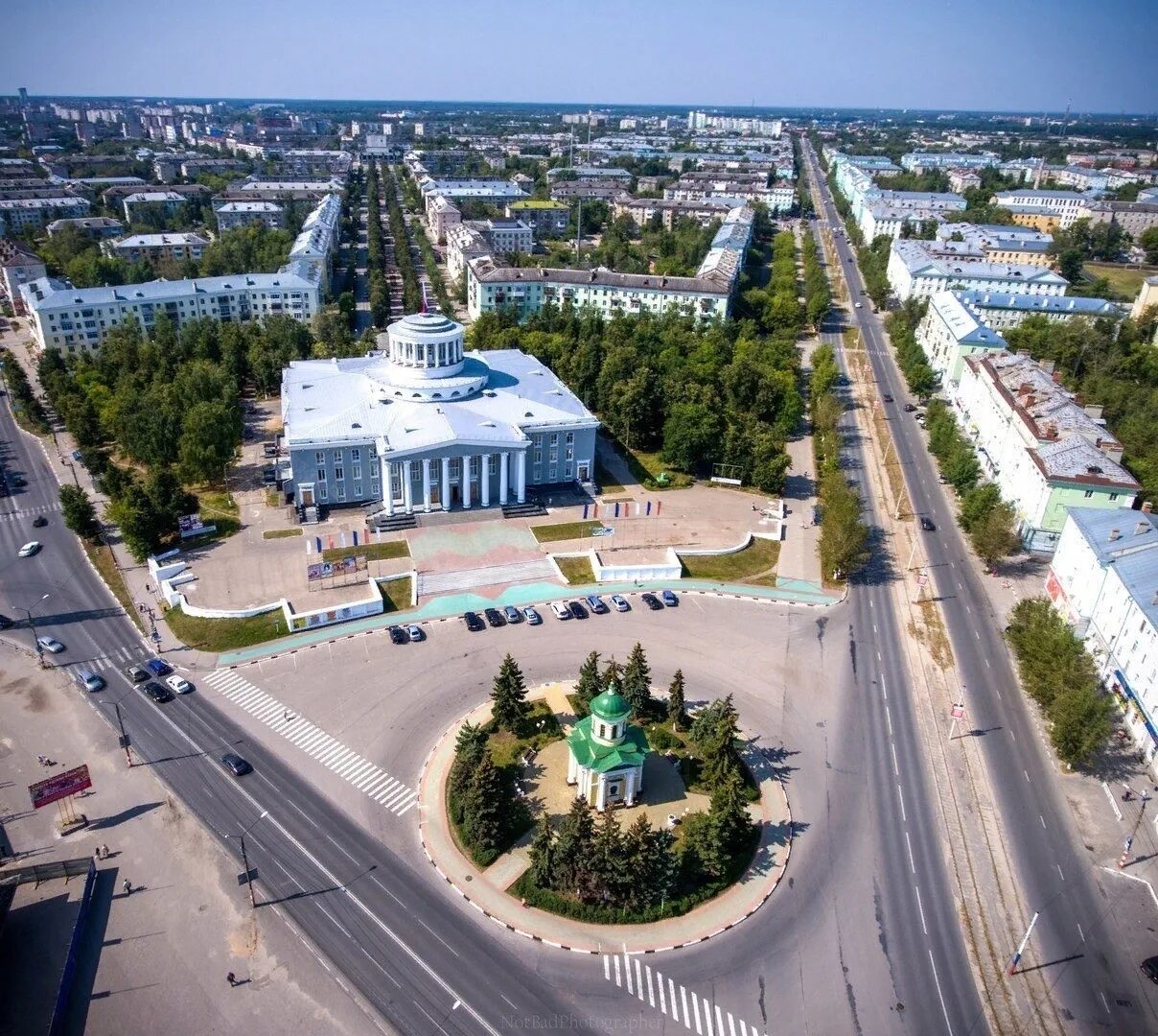 Дзержинск нижний новгород область. Дзержинск Нижегородская область центр города. Площадь Дзержинского Дзержинск. Площади города Дзержинска Нижегородской области. Дзержинск Нижегородская область Центральная площадь.