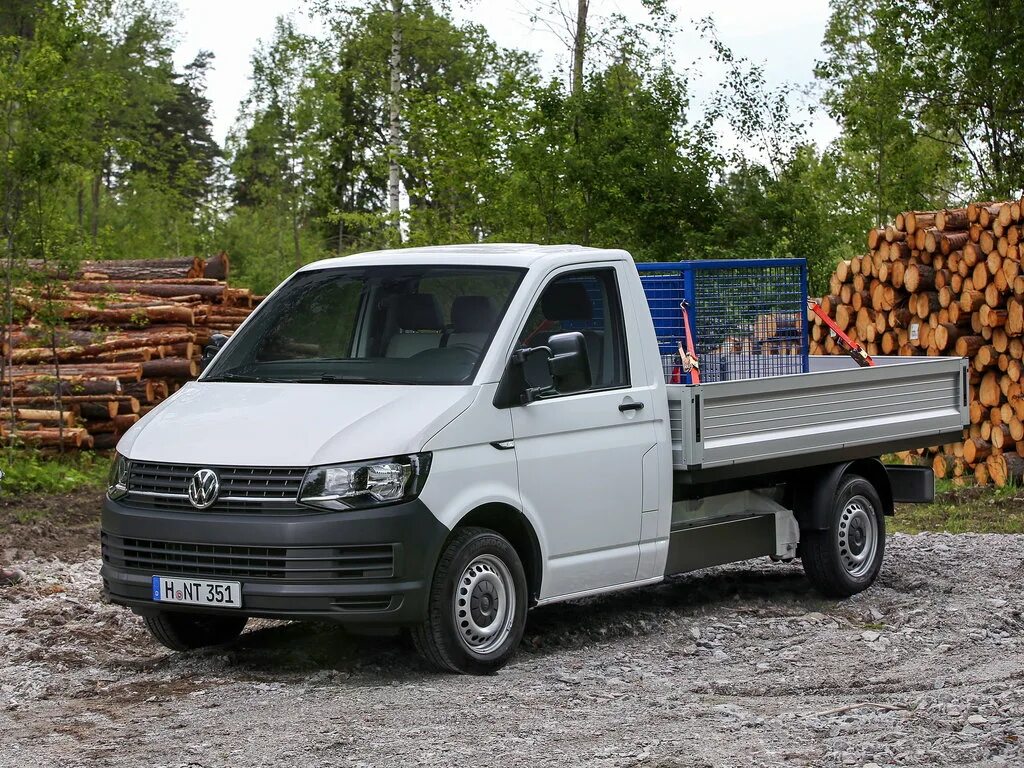 Volkswagen бортовой. Volkswagen Transporter t6 пикап. Фольксваген Транспортер т5 бортовой. Фольксваген Транспортер грузовой бортовой. Фольксваген Транспортер т4 бортовой.