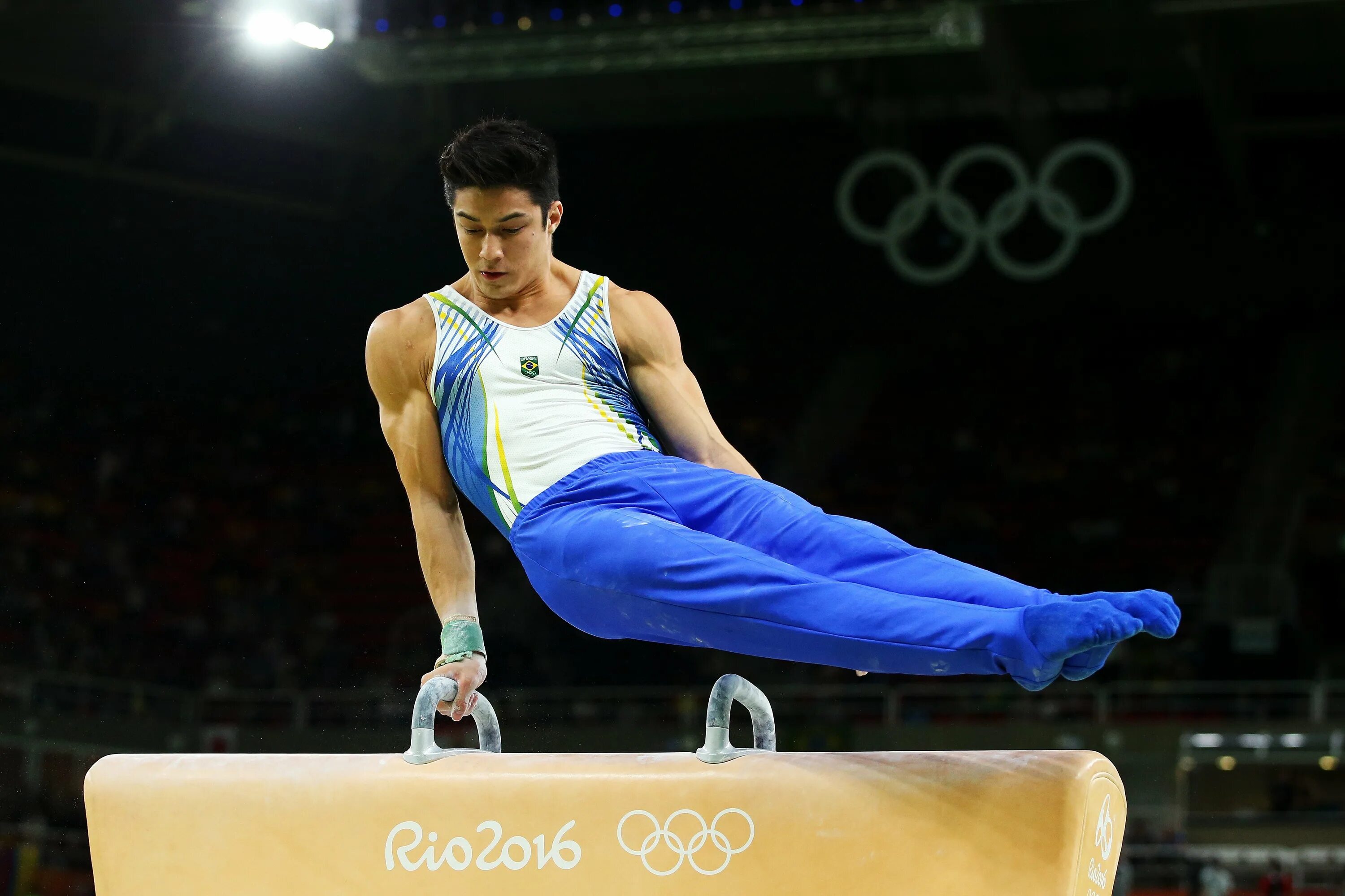 Гимнастика мужчины результаты. Pommel Horse Gymnastics. Гимнасты мужчины. Японские гимнасты. Спортивная гимнастика конь.