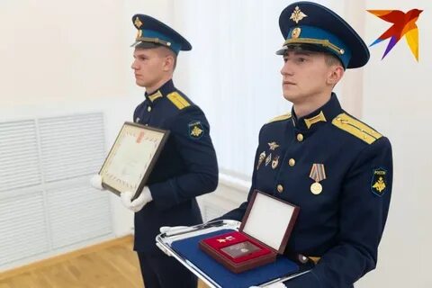76 военнослужащих
