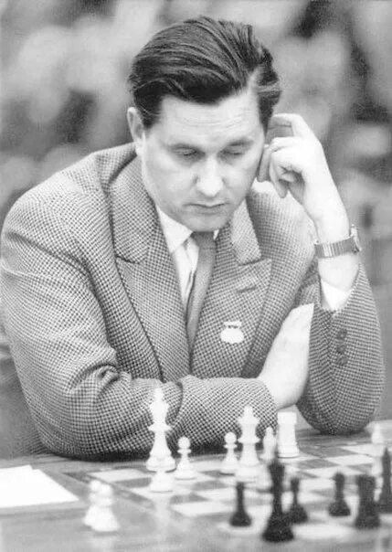Керес шахматист 1953. Керес вьиспарс. Пауль керес фото. Пауль петрович. Пауль петрович керес.