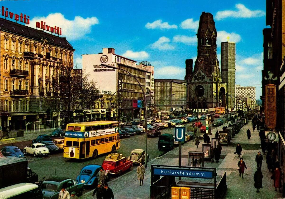 Фрг в 70-80 годы. Гдр 70. Фрг 70 80. Западный берлин 1970. Германия 60-70 годы.
