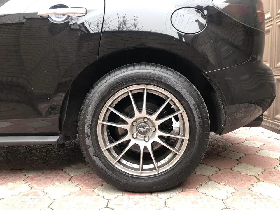 Диски 235 60 18. 235/60r18 на фрилендер 2. Резина tiguan r18. Резина tiguan r18. 235/60/18 outlander.