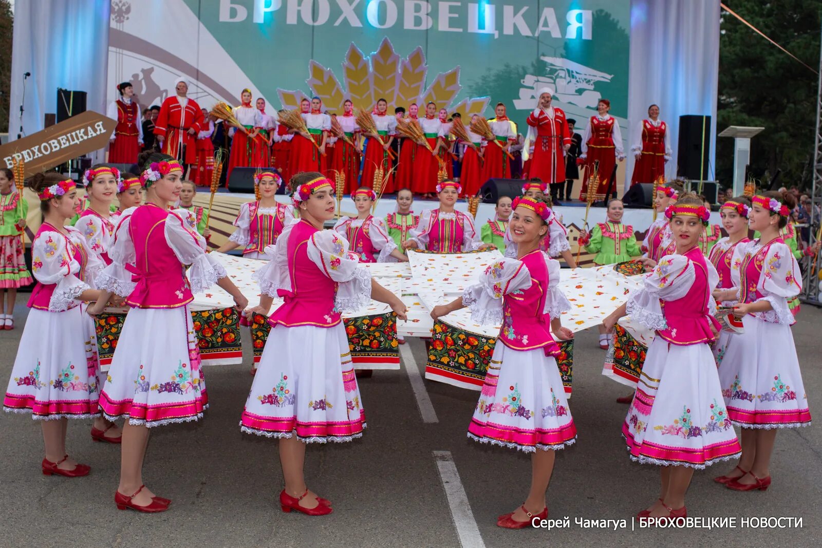 Погода в брюховецкой на 14 дней. Ст Брюховецкая Краснодарский край. День Брюховецкого района. Население станицы Брюховецкая Краснодарский край. Станица Переясловская Брюховецкий район.