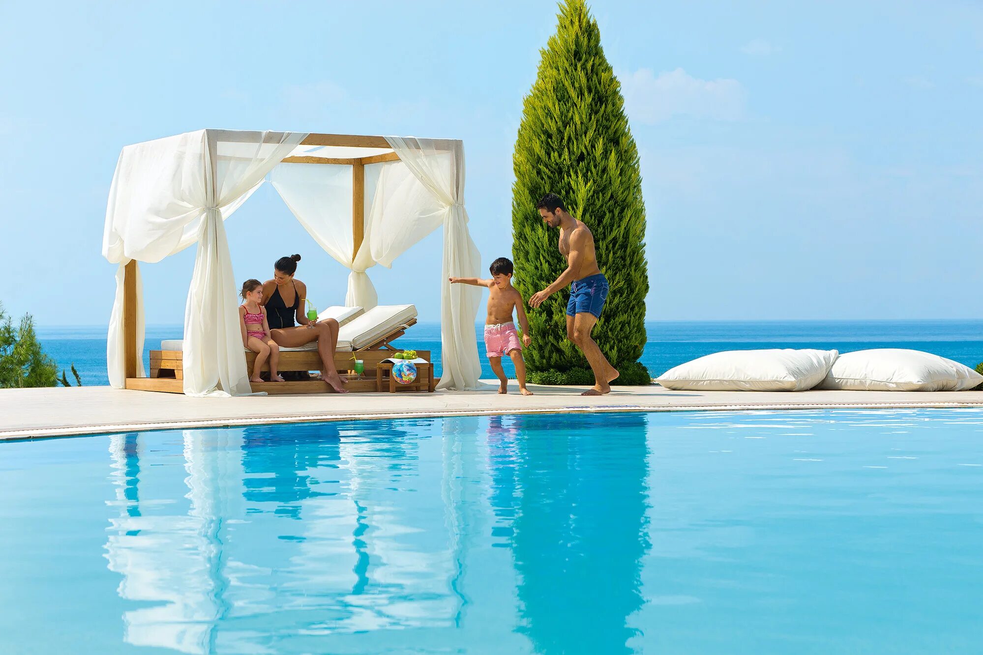 Греческие отели. IKOS Oceania Греция. Sani Resort IKOS Resort Греция. IKOS Hotel Greece. Семейный отель.