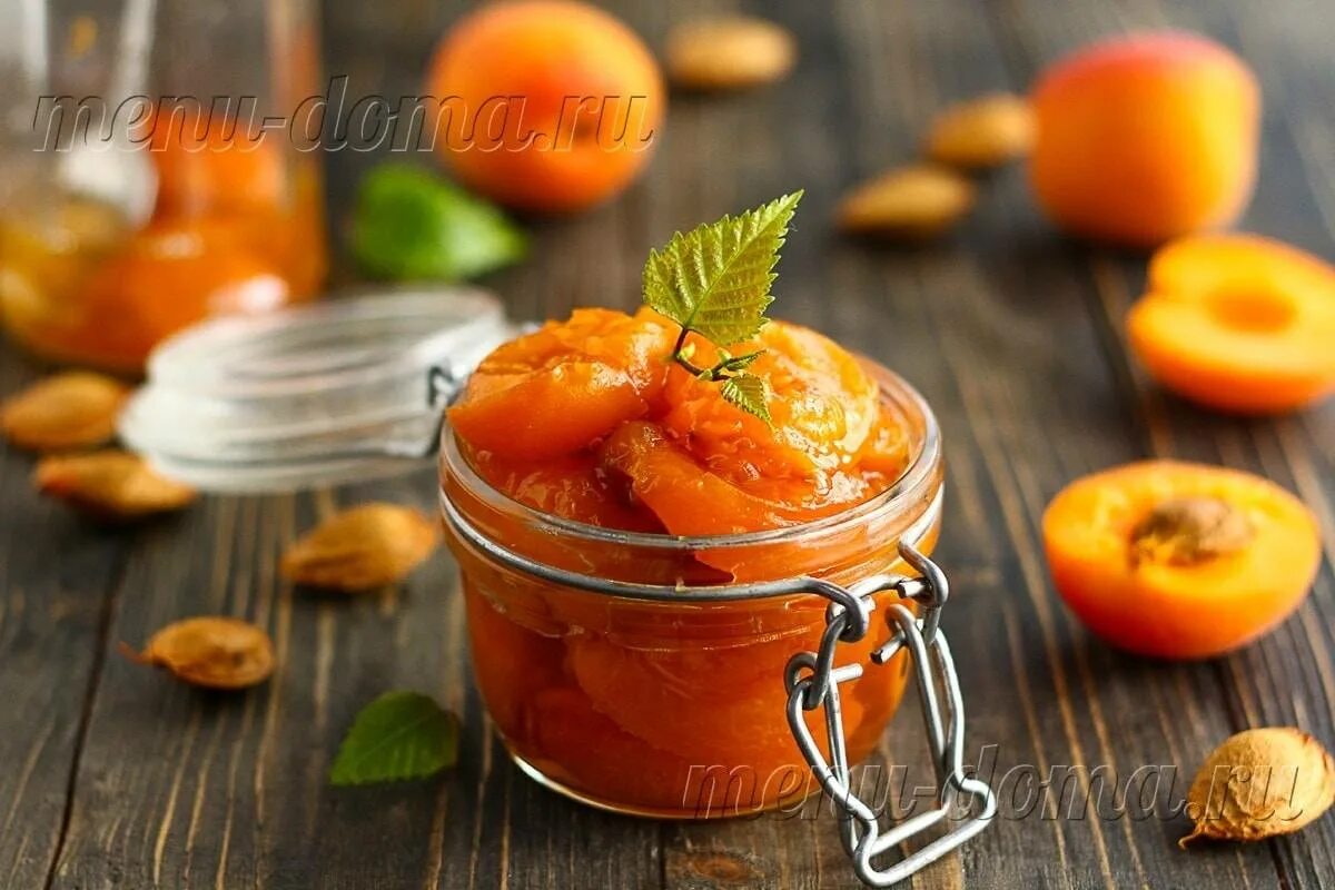 Абрикосовое варенье дольками на зиму. Соус из абрикос. абрикосы в собственном соку. варенье из абрикосов дольками. вкусное варенье из абрикосов на зиму.
