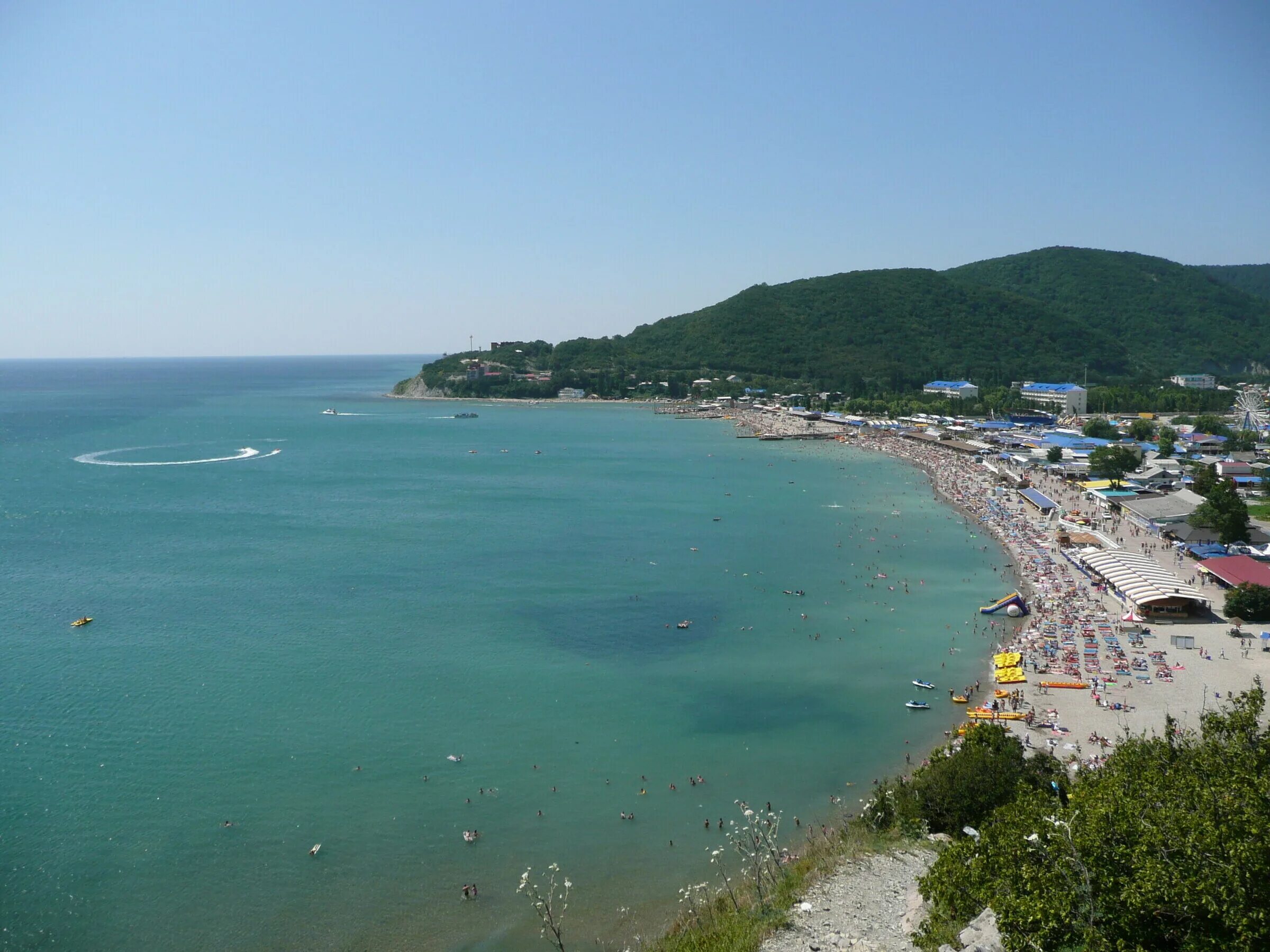 Пляж поселка джубга. Гора Ёжик Архипо Осиповка. Гора Ёжик Архипо Осиповка высота. Джубга Краснодарский край. Поселок на черном море Джубга.