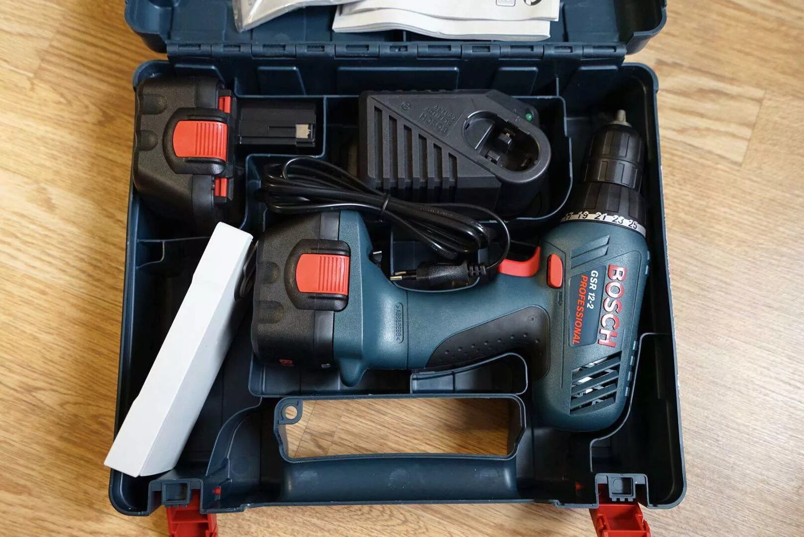 Аккумуляторный шуруповерт bosch gsr 06019h5020. Шуруповерт бош gsr 12 2. шуруповерт bosch gsr 12-2. перфоратор bosch gsr 12-2. дрель шуруповерт бош 06019h5020.