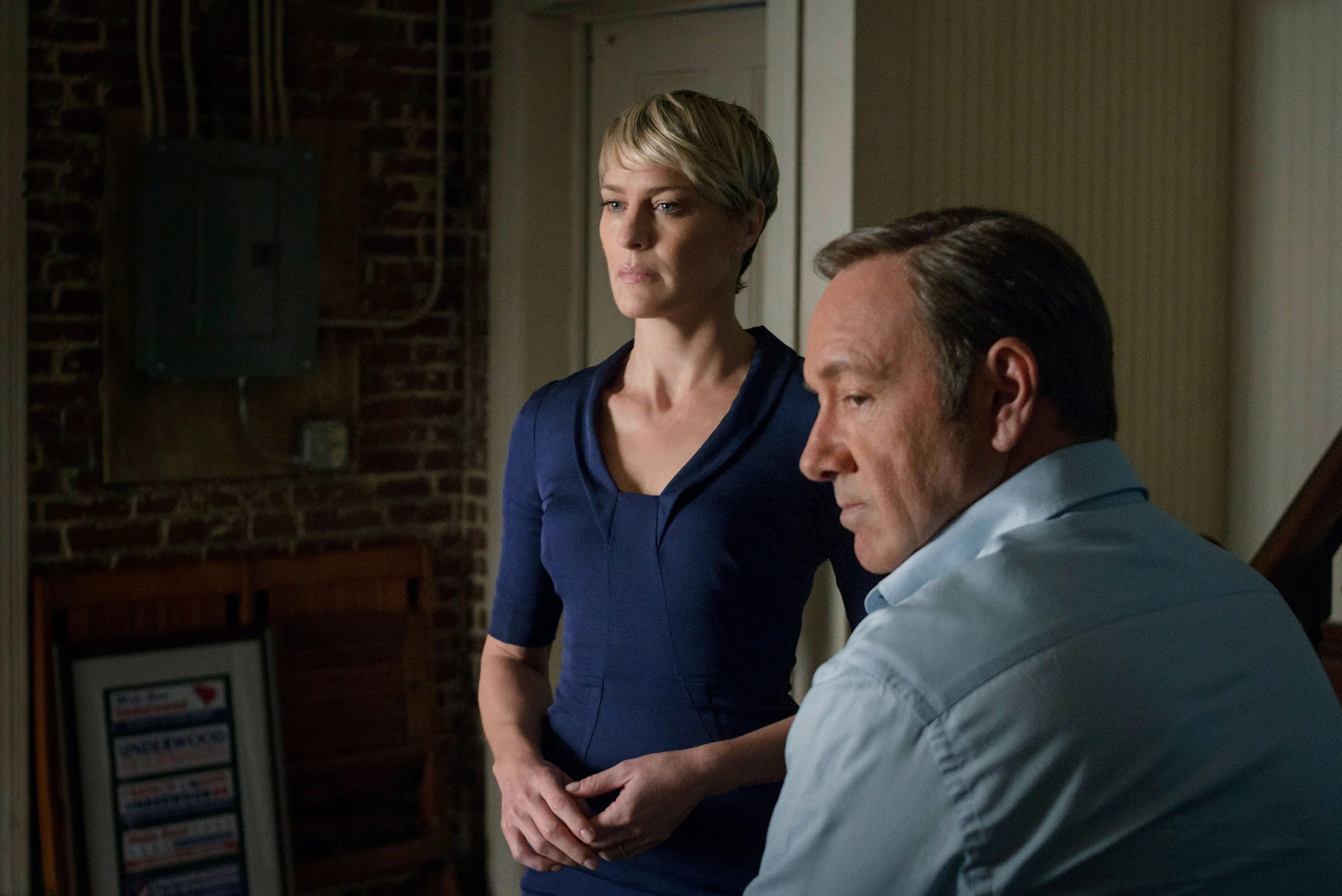 4 дома субтитры. Карточный домик робин райт и кевин спейси. Карточный домик робин райт и кевин спейси. Дом для четверых дорама. 4 дома субтитры.