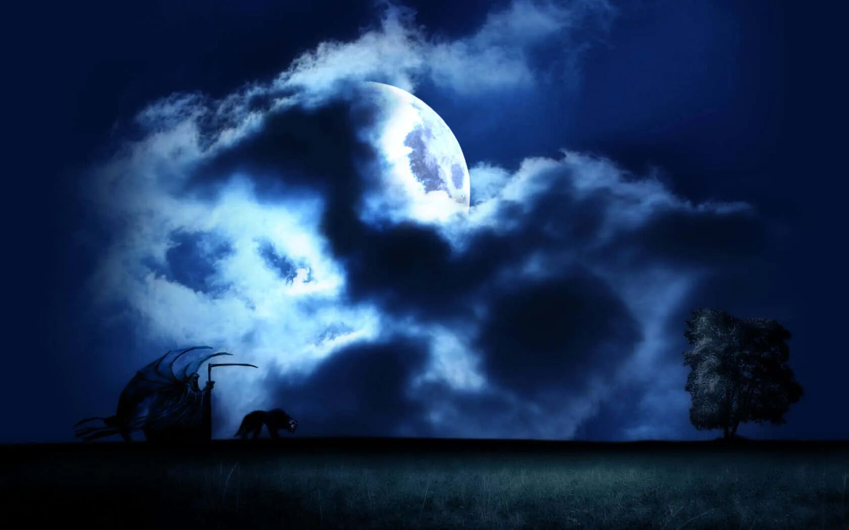 Лунная ночь. Луна в облаках. Мистическое небо. Ночное небо с облаками.