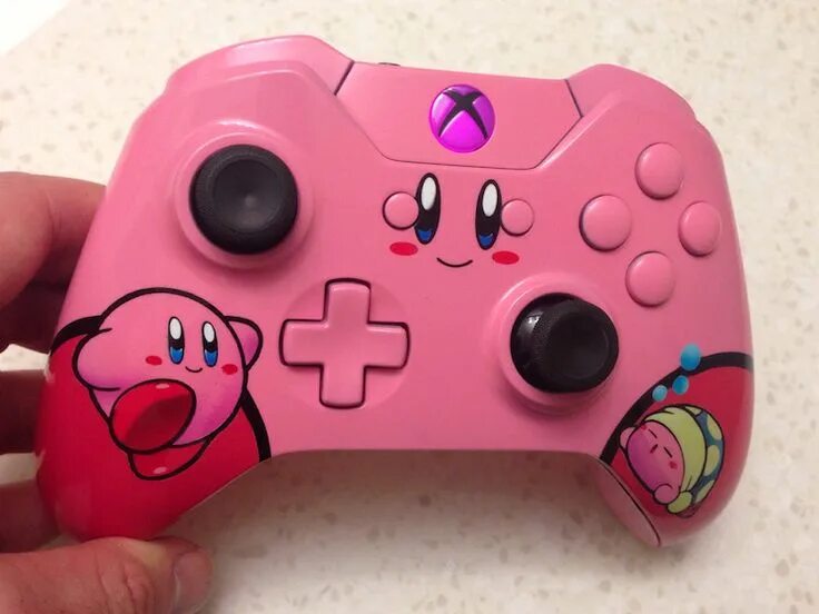 Розовый джойстик. Kirby Sony Xbox. Джойстик Xbox 360 розовый. Розовый джойстик Xbox one. Розовый геймпад Xbox Series s.