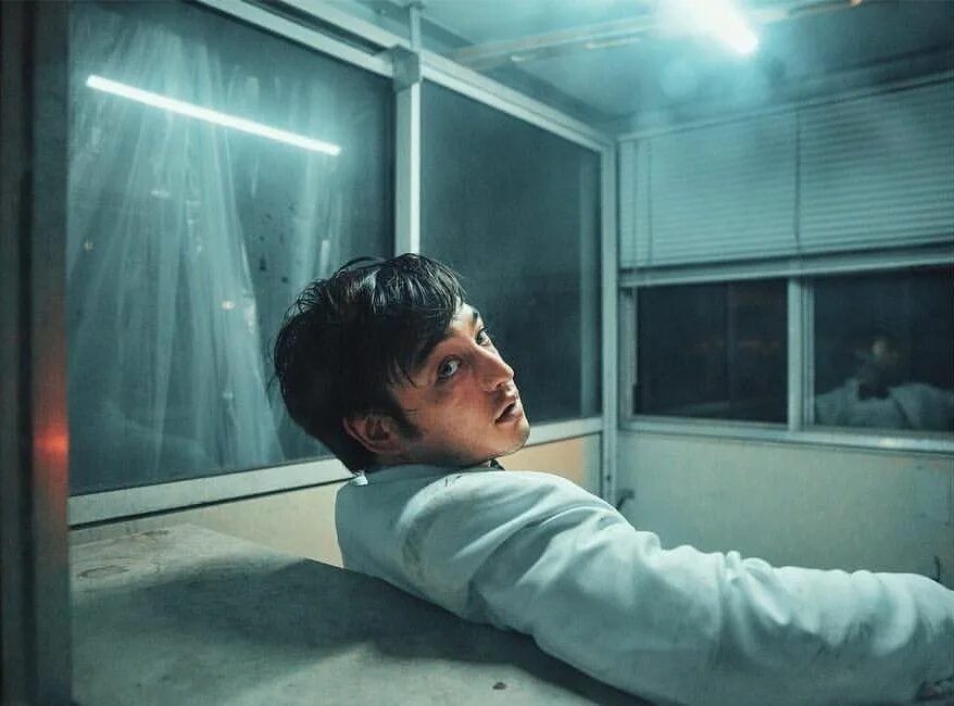 Joji. Joji Frank. Joji Singer. Joji плачет. Glimpse of your reflection