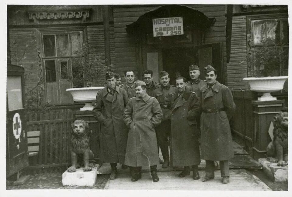 Голубая дивизия Великий Новгород. Григорово голубая дивизия Испания Великий Новгород. Испанская голубая дивизия. Голубая дивизия 1942.