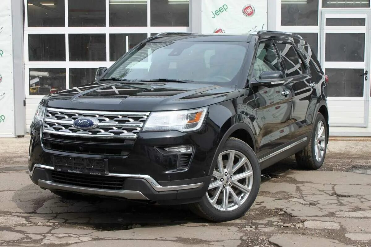 Эксплорер 5 поколение. Ford Explorer 2018. Форд эксплорер 5 поколения Рестайлинг 2. Ford Explorer 5 Рестайлинг. Форд эксплорер 5 поколения.