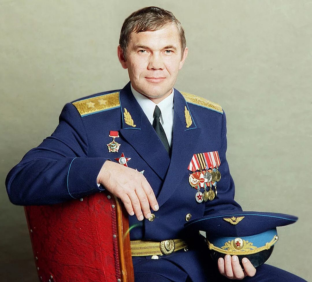 Военная форма александров