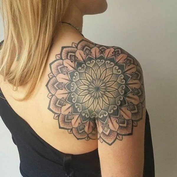 mandala tattoo Tumblr Mandala tattoos for women, Mandala tattoo, Mandala flower