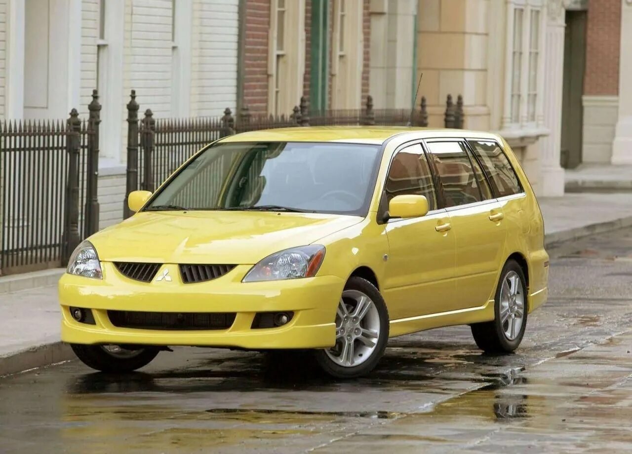 Mitsubishi Lancer Wagon 2003. Mitsubishi Lancer Wagon 2000. Mitsubishi Lancer 2004 универсал. Mitsubishi Lancer Station Wagon. Lancer wagon