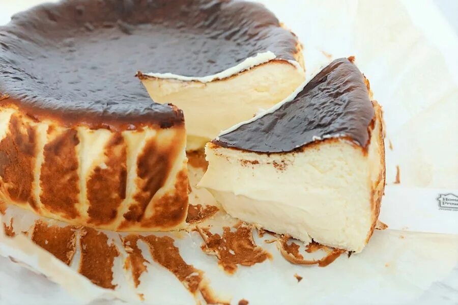 баскский чизкейк. чизкейк сан-себастьян, или баскский чизкейк. баскский чизкейк сан-себастьян. жженый чизкейк сан себастьян. баскский чизкейк что это.