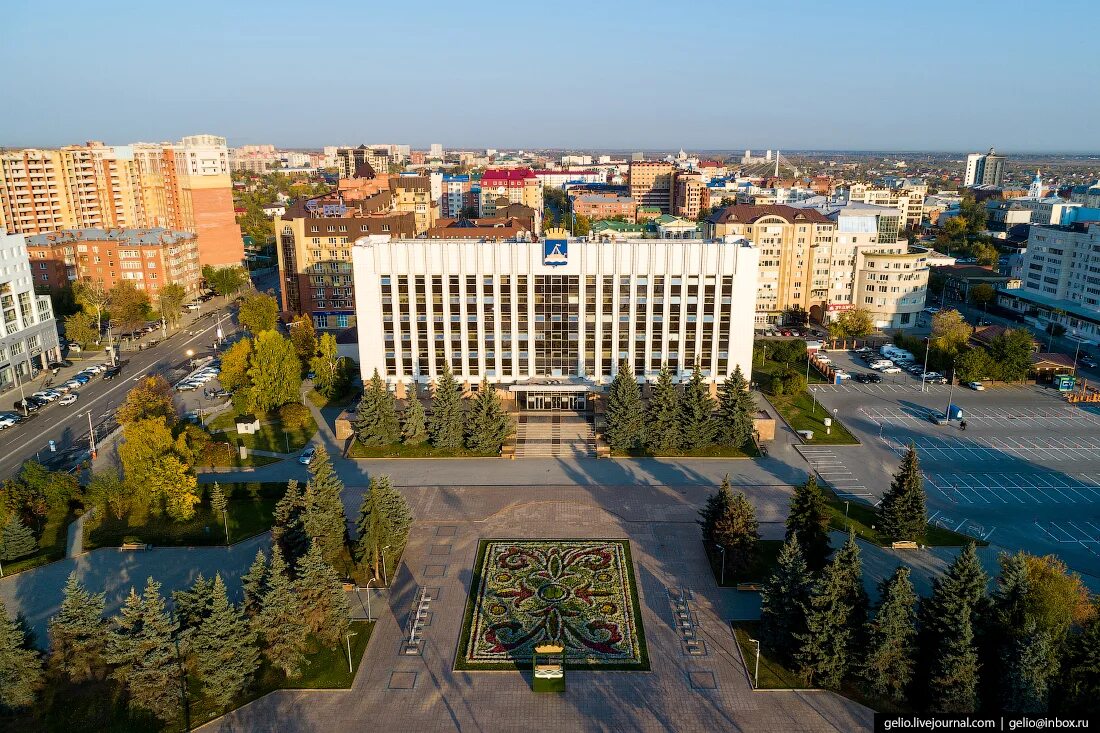Тюмень с птичьего полета. Современная тюмень. столица тюмени. цветной бульвар тюмень с высоты птичьего полета. тюмень центр города.