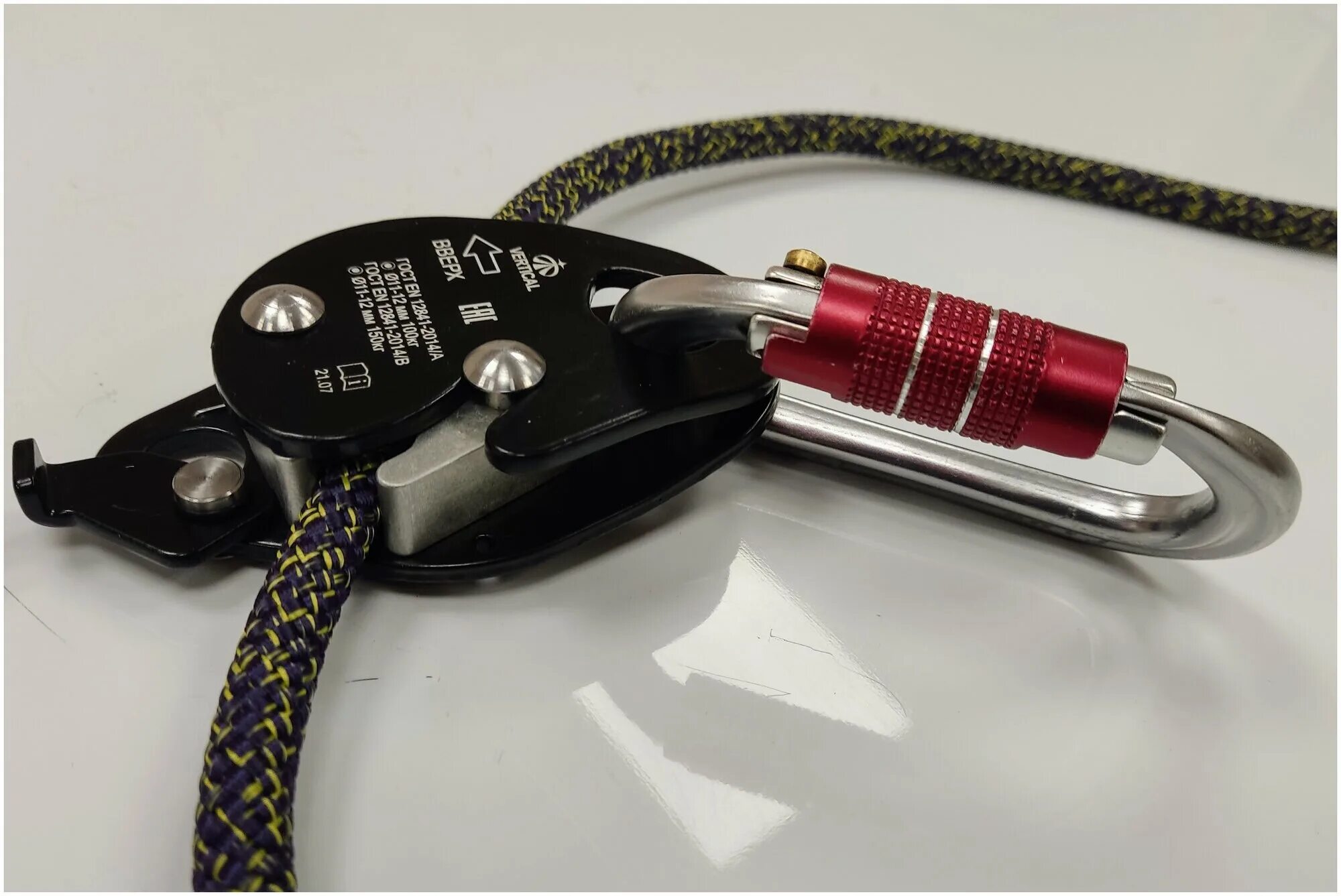 Зажим vertical капля страховочный еас. Зажим страховочный. Зажим cable fall arrester kit for steel cable 8 mm. Страховочный зажим для шнура конг дук. Гиббс-перевёртыш.