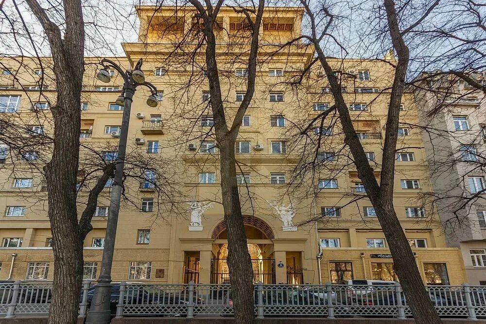 Малый патриарший 5. Патриарший переулок 5с1. Малый патриарший переулок дом 5 корпус 2. Малый патриарший переулок 5с1. Малый патриарший 5с1.