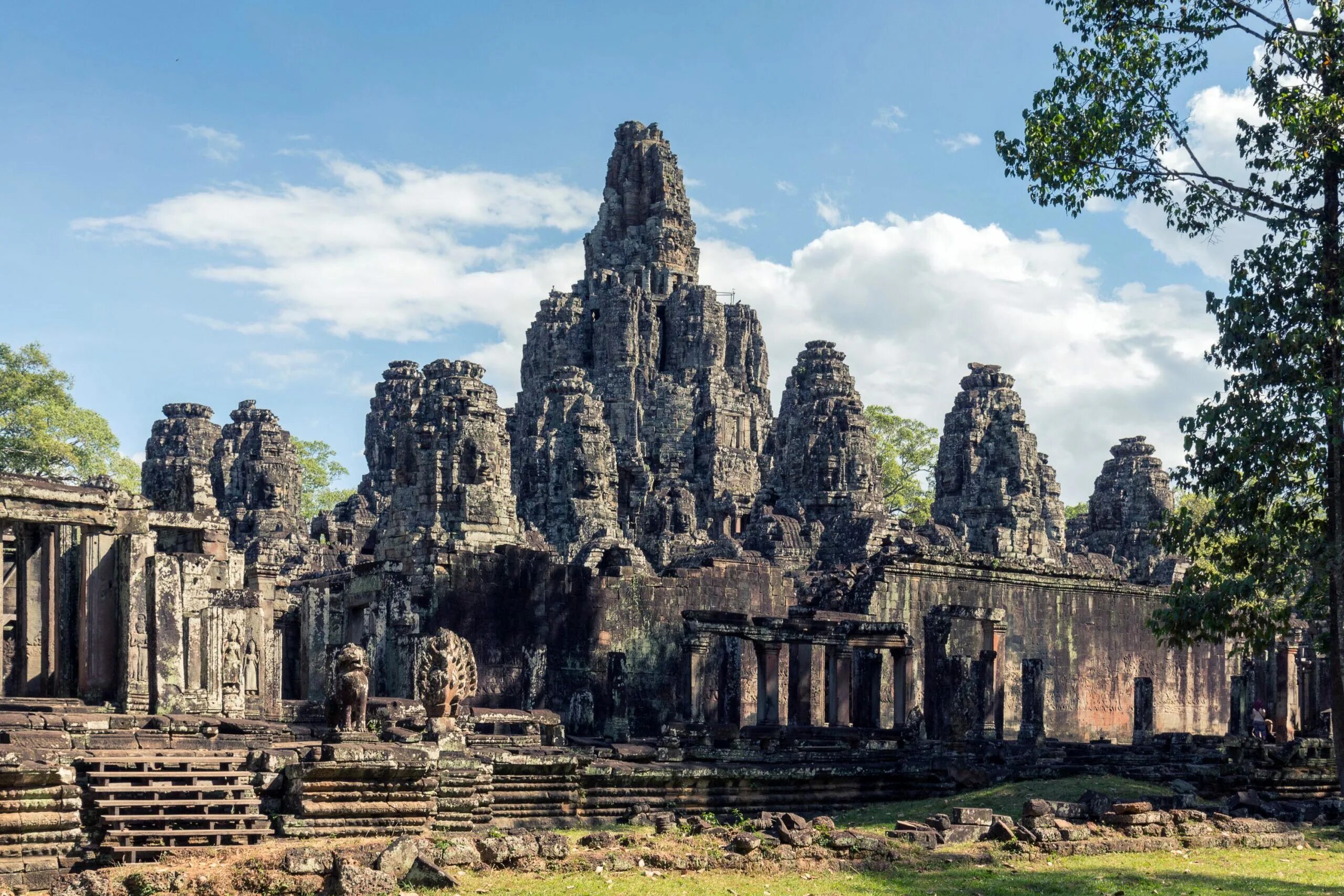 Камбоджа храм Ангкор. Байон Камбоджа. Прасат Тхом, Камбоджа. Храмовый комплекс Байон, Сием-рип, Камбоджа.