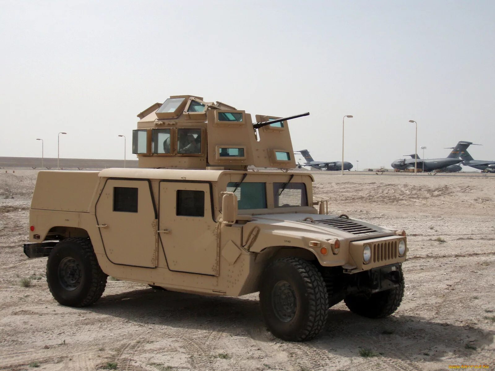 Американские военные машины. Хаммер Хамви. Хамви бронеавтомобиль. Humvee +m1165 -m1025. Hummer h1 Humvee с пулеметом.