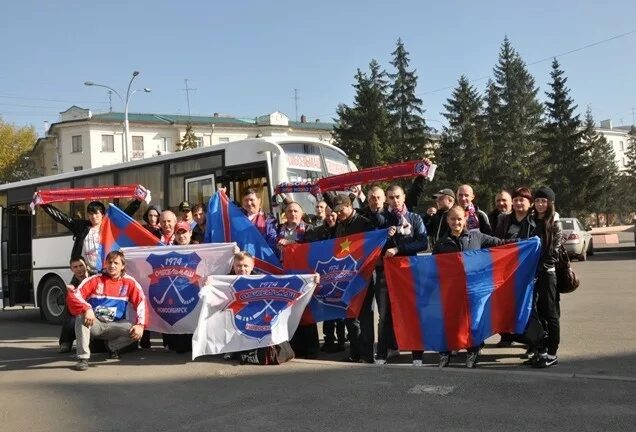 фк сочи фанаты. фк сочи стадион болельщики. фк сочи фанаты. ротор шинник фан сектор 2018. фанатский сектор фк сочи.