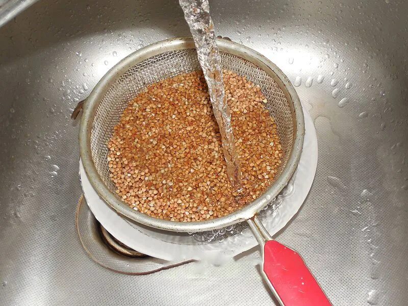 нужно ли промывать крупы перед варкой