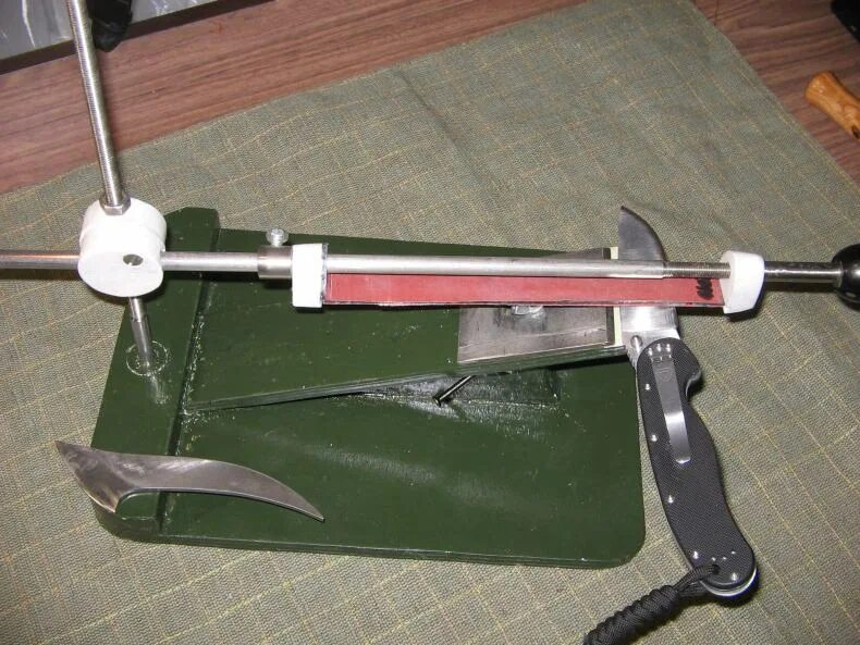 Самодельная точилка для ножей с регулируемым углом. Точилка для ножей с регулируемым углом заточкизаточки. Точилка ruixin pro rx-008. Самодельная точилка для заточки ножей. Точилка для ножей своими.