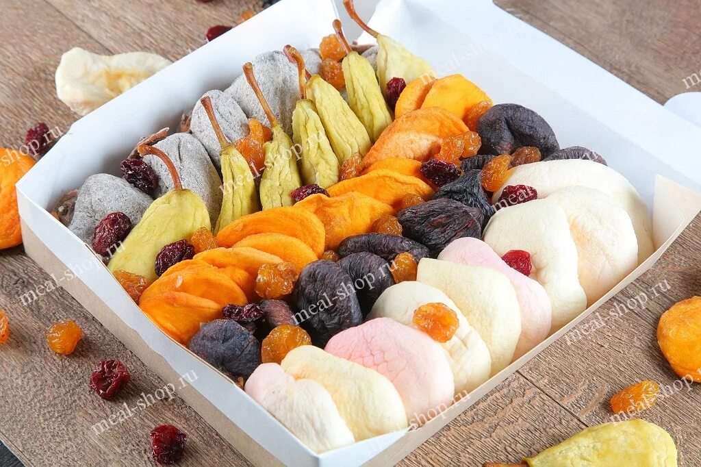 Армянские подарочные наборы. Сувениры из армении. Армянские подарки. Армянские подарочные наборы. 5л+2.