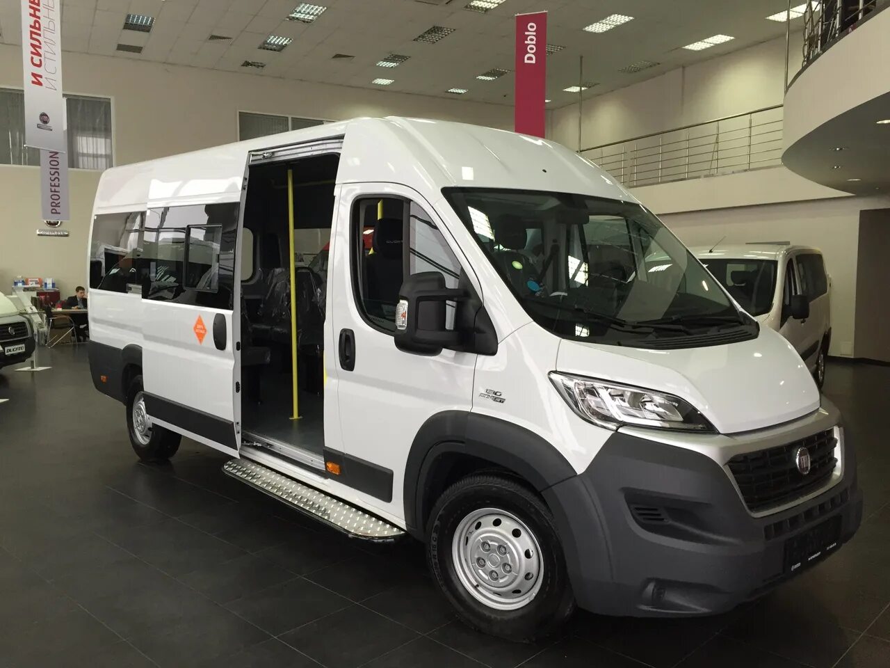 Фиат Дукато новый пассажирский. Fiat Ducato 2015 пассажирский. Fiat Ducato пассажирский 2018. Фиат Дукато микроавтобус 8+1. Фиат дукато 2015 года