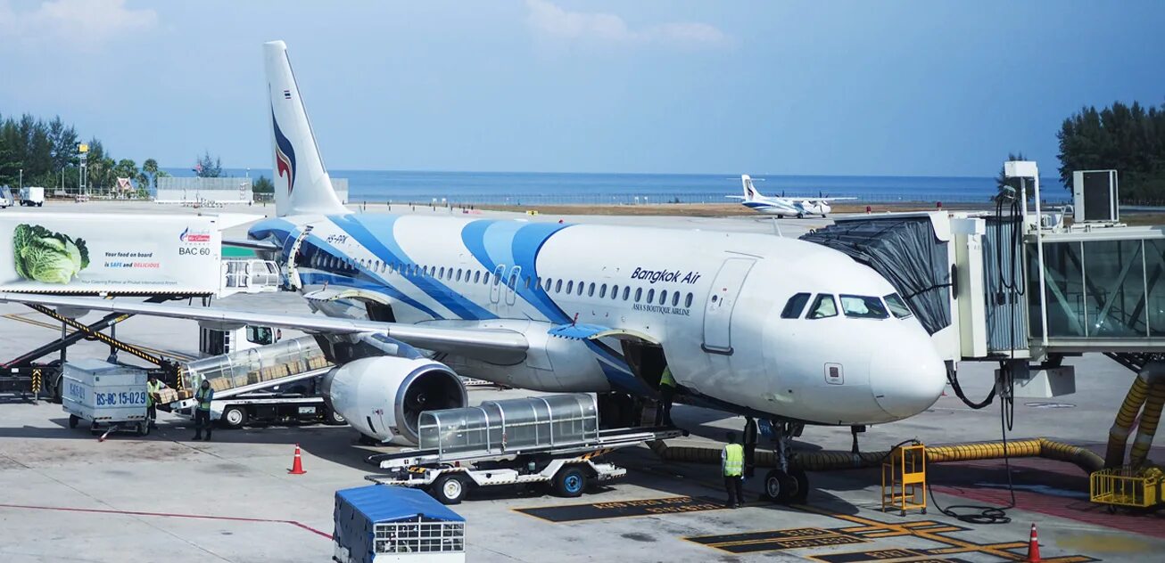 Bangkok Airways самолеты. Аэропорт Дон Муанг Бангкок. Бангкок Эйрвейз. Самолеты из бангкокских авиалиний. Бангкок авиарейс