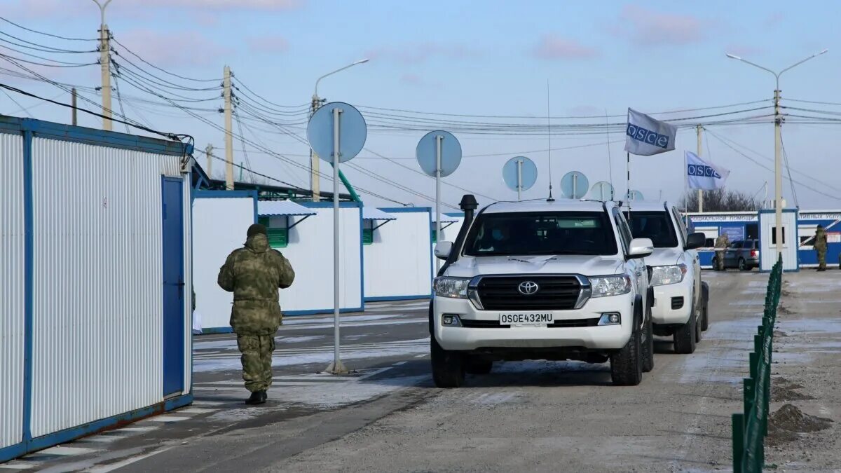 Украинская граница сейчас. Границы украины. Границы украины. Украинская стена. Окно на границе с украиной.