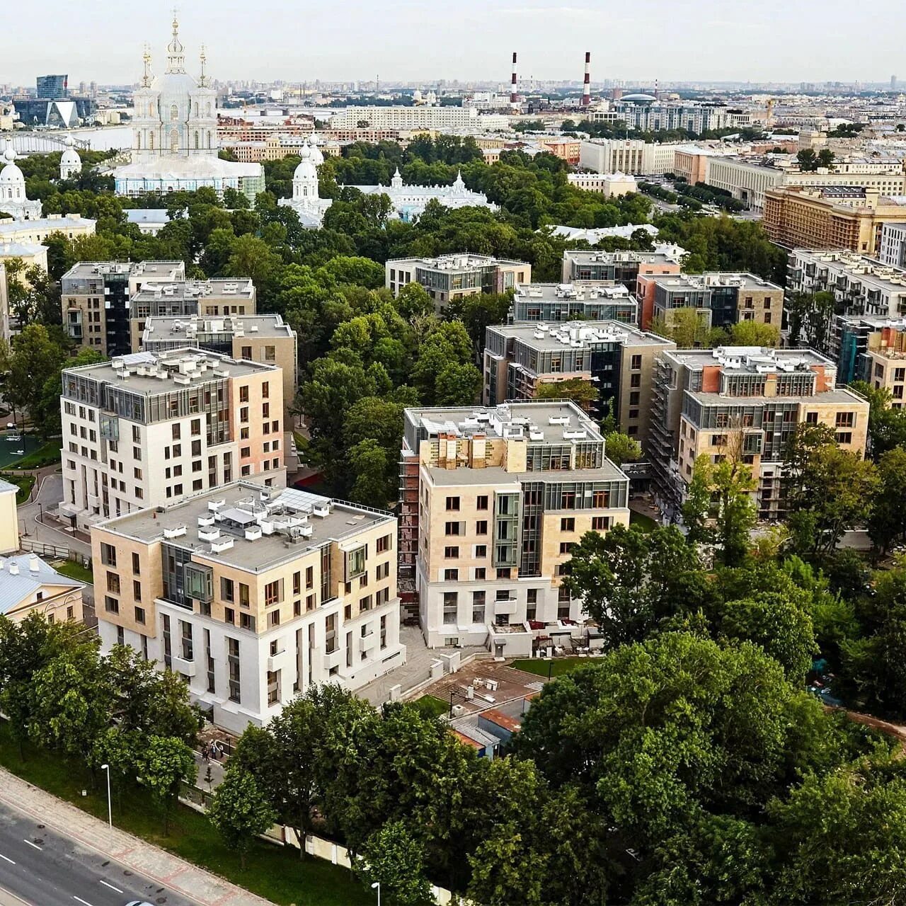 Жк смольный парк. ЖК Смольный парк Санкт-Петербург. Смольный парк ЖК ЛСР. Земцов ЖК Смольный парк. ЖК возле Смольного собора.