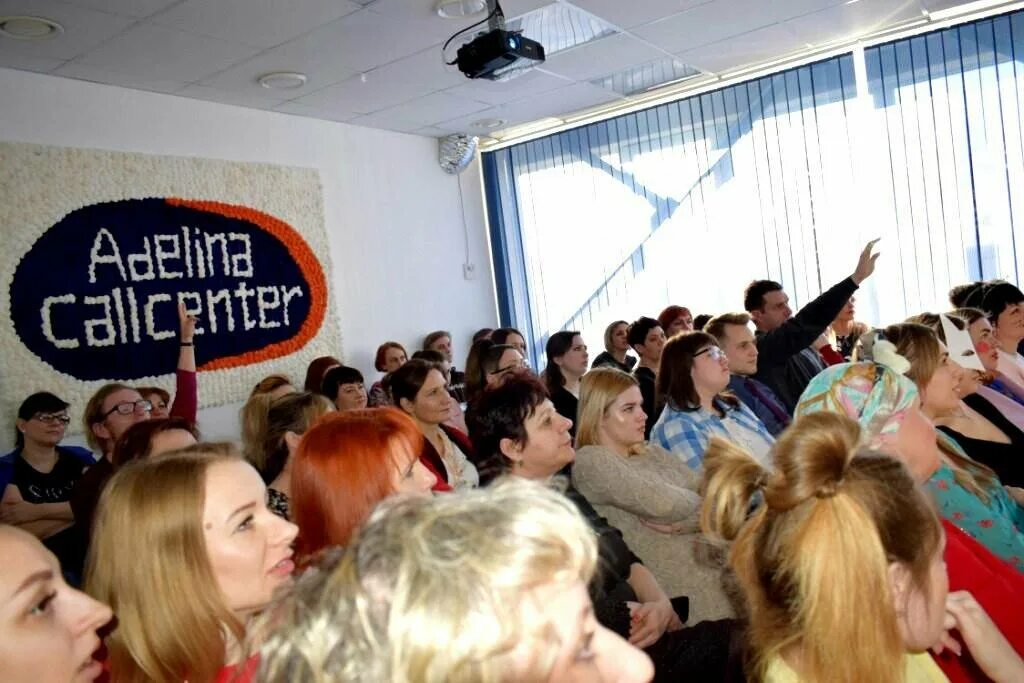 Колл центр липецк. Колл центр брянск. Рабочее место колл центра. Колл центр белгород. Колл центр волгоград.