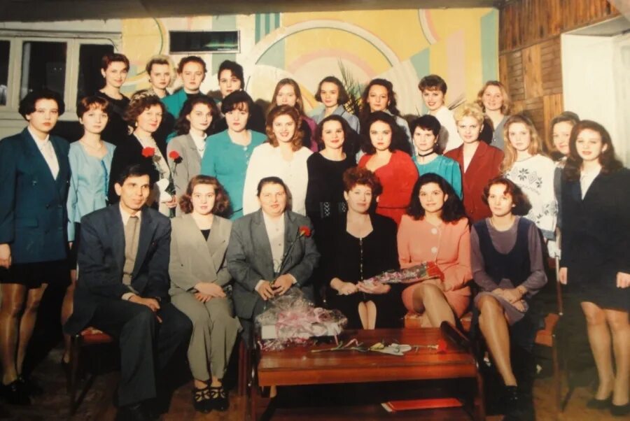 диплом средне специального образования. диплом смоленский государственный медицинский университет. диплом техникума в 1997 году. техникумы 1997 года. техникумы 1997 года.