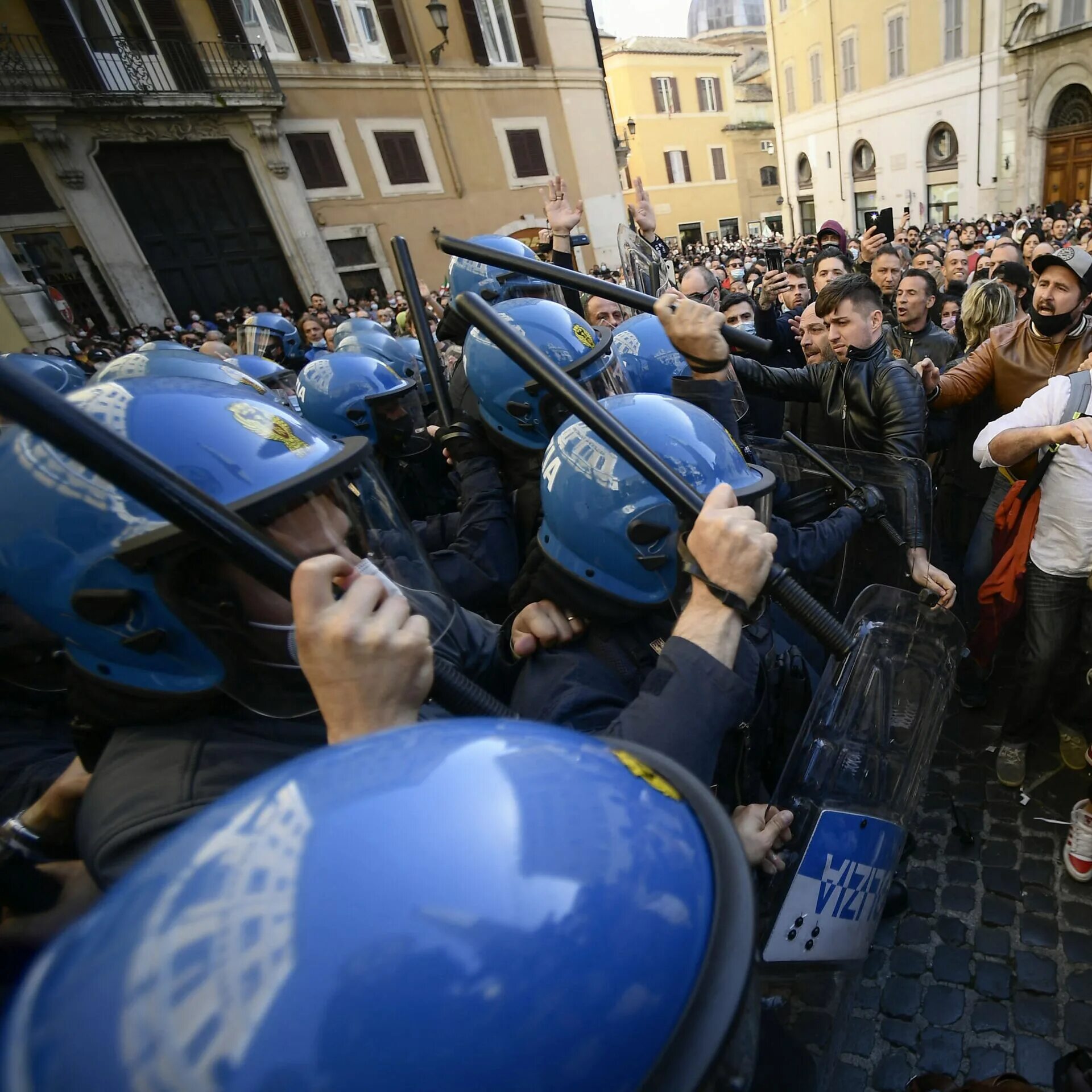 Протесты в Риме. Протесты в Европе. Современная Европа. Протесты в Италии. События в мире за сегодня мировые