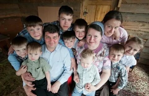 Многодетная семья 50 детей