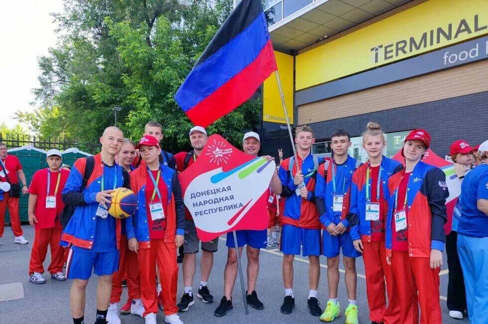 Международные игры дети приморья. Спортсмены. Молодые спортсмены. Спортивные игры дети Приморья. Спорт молодежь.