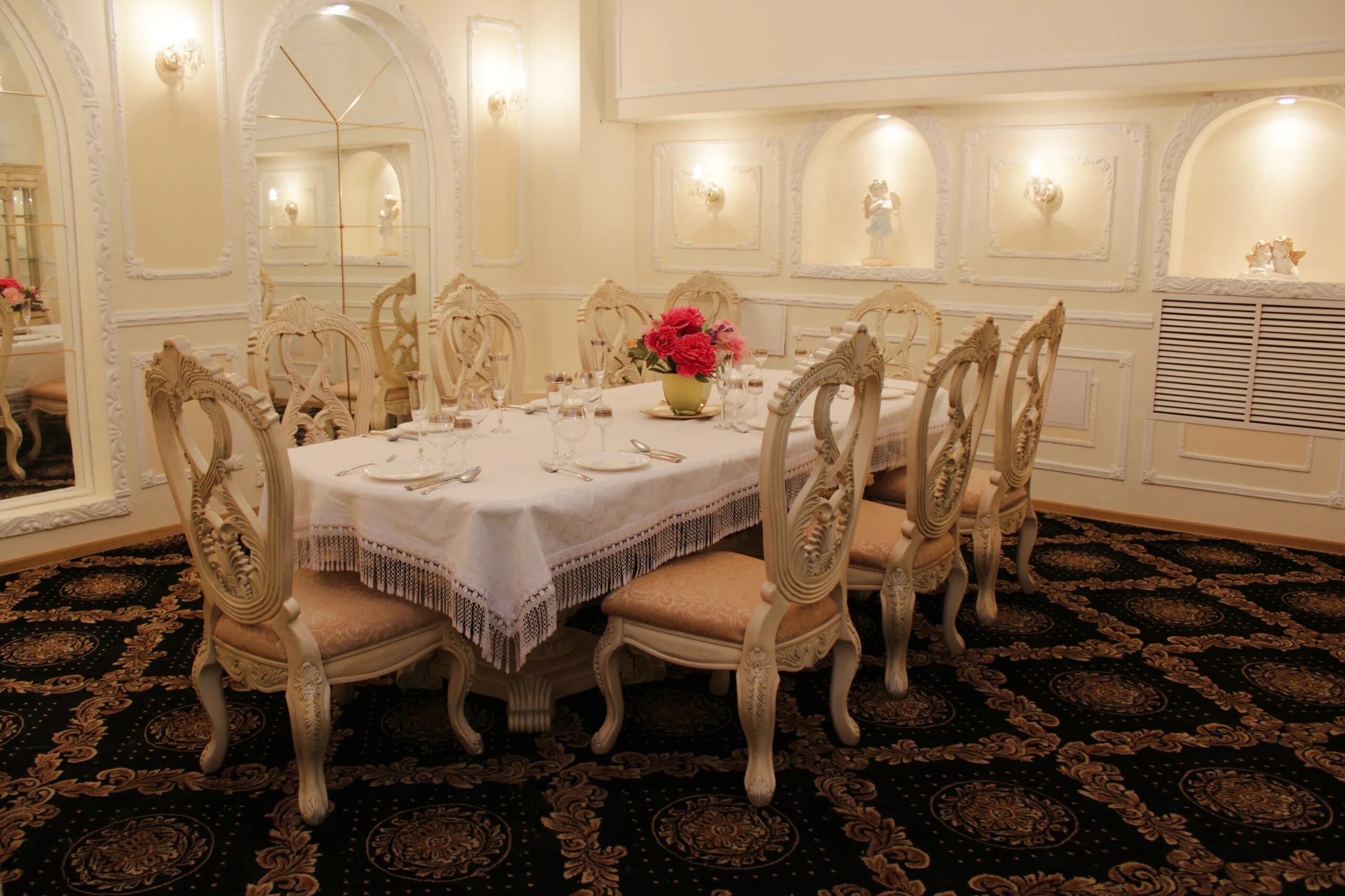 Гостиница воронеж орджоникидзе боулинг. Ленинский проспект 10 воронеж. Воронеж улица орджоникидзе 26. Воронеж улица орджоникидзе 26. Цоколь воронеж.