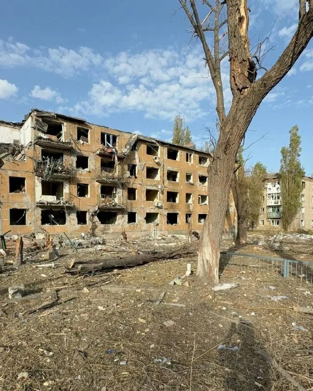 Труба в авдеевке. Авдеевка руины. Авдеевка руины. Волгодонск разруха. Авдеевка в руинах.