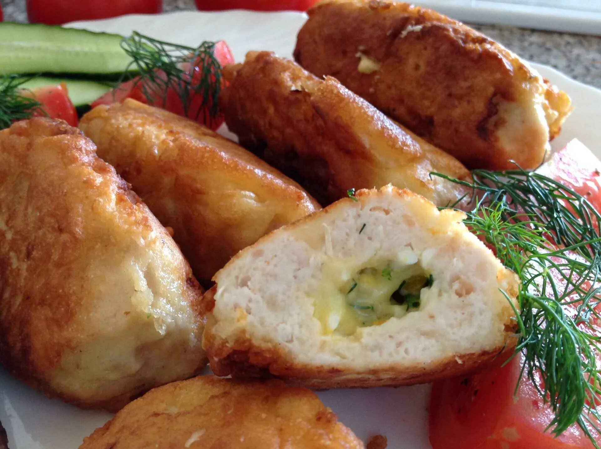 Красивые котлеты. Как жарить котлеты полуфабрикаты. Как жарить котлеты полуфабрикаты. Куриные котлеты пальчики. Котлеты полуфабрикаты на сковороде.