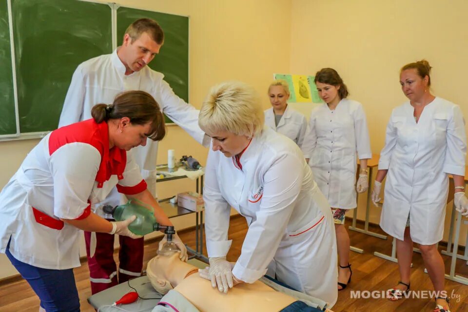 Сайт могилевского медицинского колледжа. Могилёвский государственный медицинский колледж. учащиеся медицинского колледжа. лучшие ученики медицинского училища 8.