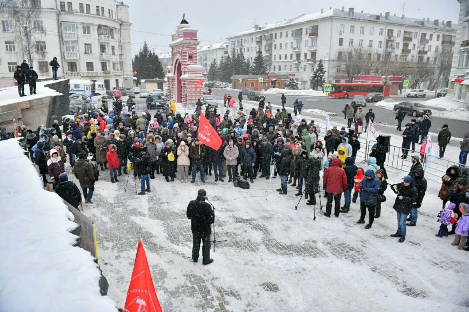 Новости татарстана сегодня видео. Митинги в Казани сейчас. Протесты в Казани. Митинги в Татарстане. Митинг в Казани сегодня.