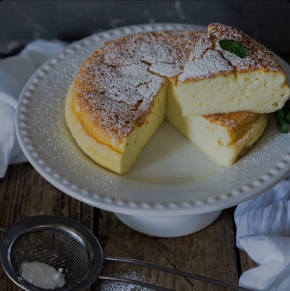 японский хлопковый чизкейк. хлопковый бисквит японский классический. японский хлопковый чизкейк. десерт из мягкого творога. японский хлопковый бисквит чизкейк.