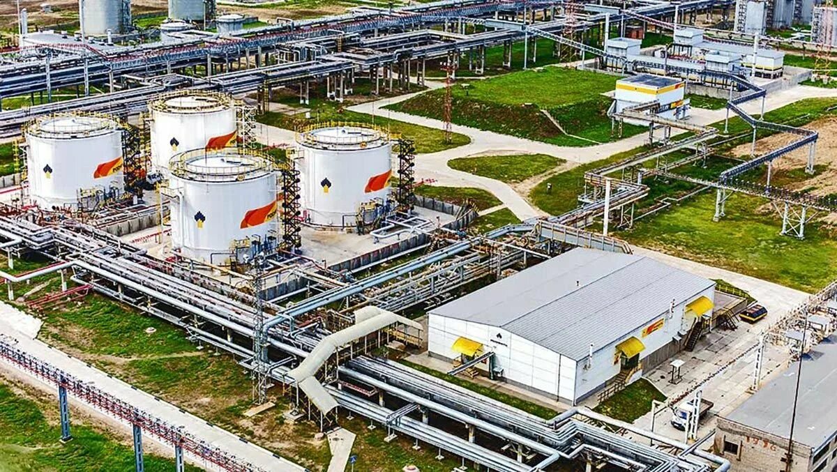 Ангарский завод полимеров роснефть. Анхк ангарск. Ангарское производство. Эп 300 ангарск. Ангарск нефтехимический комбинат.