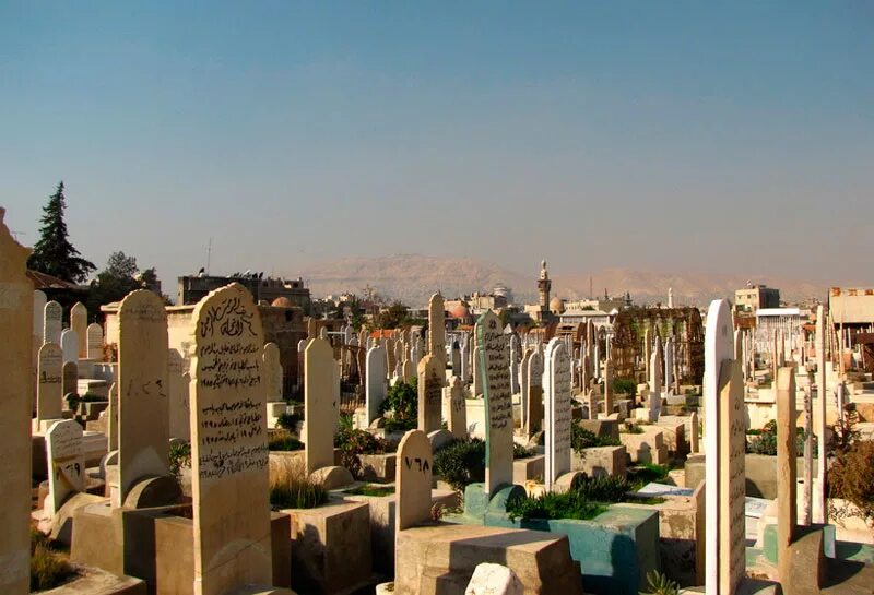 Кладбище Бакия Медина. Мусульманское кладбище в ОАЭ. Кладбище в Саудовской Аравии. Кладбище Аль Адль. Могильные муки