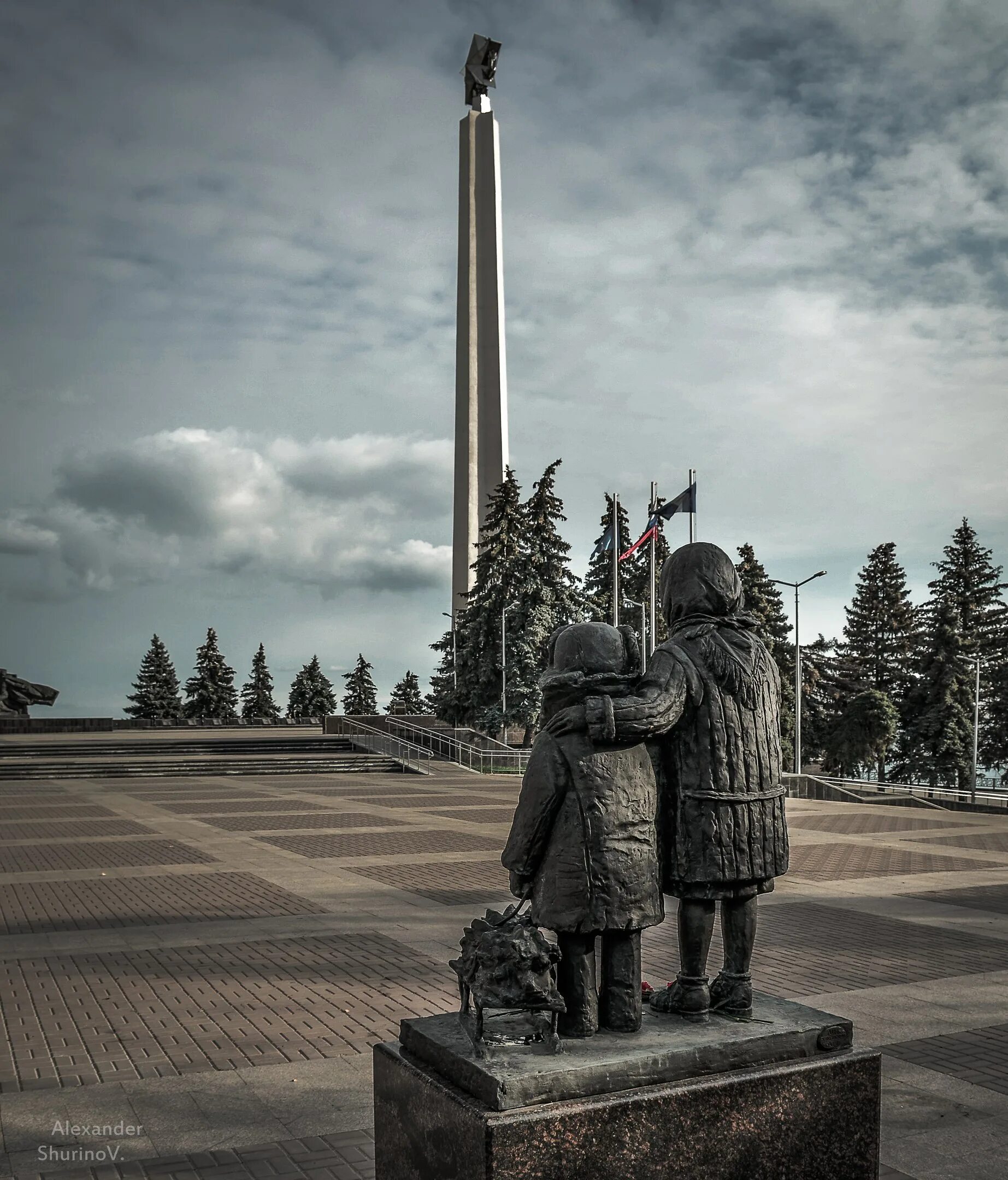 Россия город ульяновск памятники. Обелиск Ульяновск памятники. Обелиск Великой Отечественной войны Ульяновск. Обелиск Отечественная Ульяновск. Памятник 30 летия Победы Ульяновск.