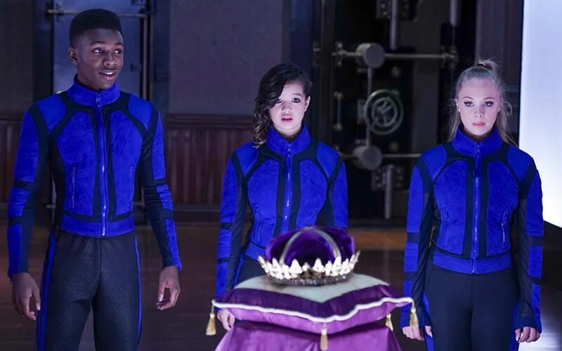 Тайное общество младших монарших особ / secret society of second-born royals / 2020. Тайна общества младших монарших особ. Тайное общество младших монарших особ 2020. Тайна общества младших монарших особ. Тайное общество младших монарших особ / secret society of second-born royals / 2020.